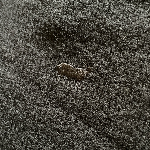 Black V-neck, cashmere sweater with detailed trim - Picture 5 of 5